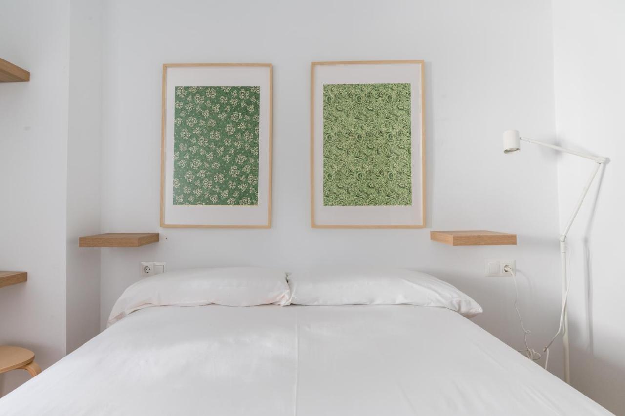 Holi-Rent Pureza Apartman Sevilla Kültér fotó