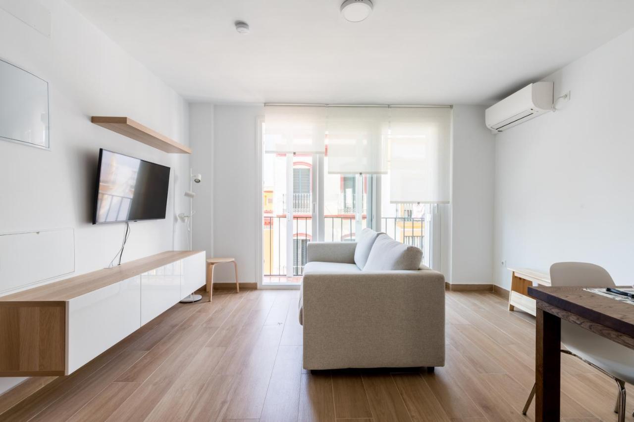 Holi-Rent Pureza Apartman Sevilla Kültér fotó